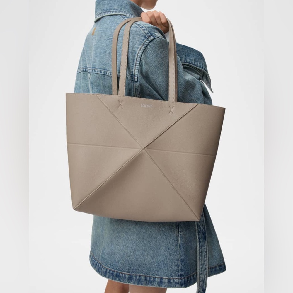 Loewe medium horizontal puzzle fold Leather Tote - Picture 4 of 11